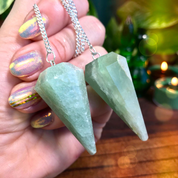 Green Aventurine Pendulums with Divination Mat