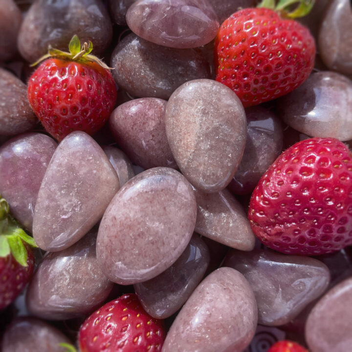 Tumbled Strawberry Quartz