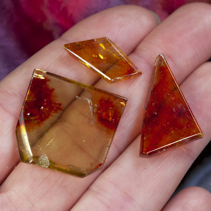 Spiritually Grounding Sphalerite Slice with Free Sacra Perfume