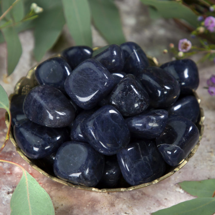 Iolite: Medium Tumbled