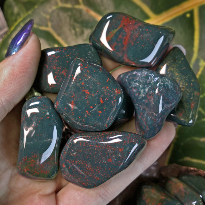 Bloodstone: Medium Tumbled