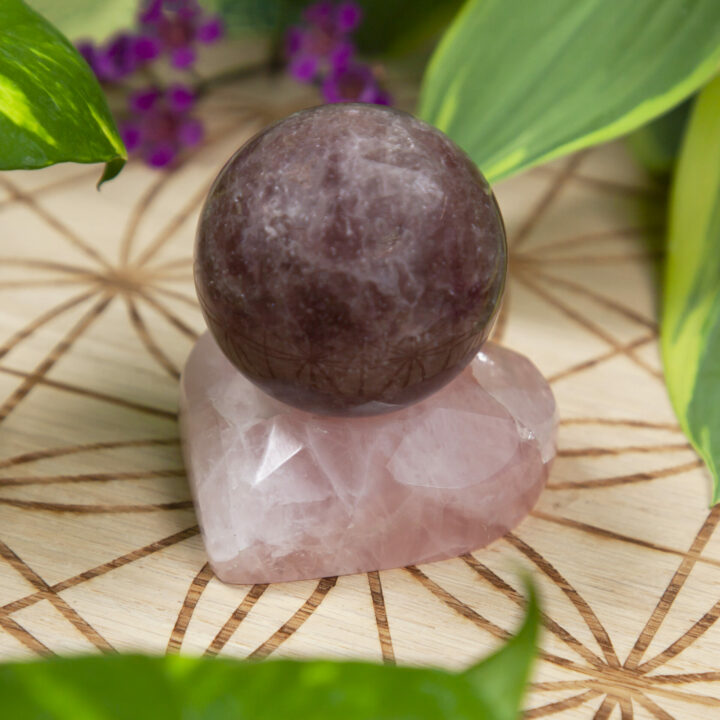 Rose Quartz Heart-Shaped Sphere Stand